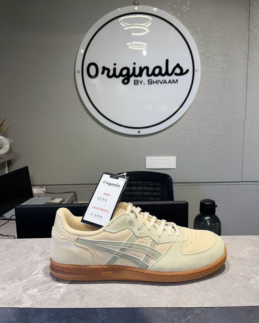 ASICS Skyhand OG "Court Gum"